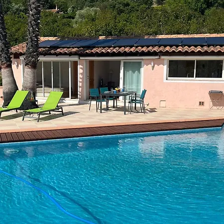 Petite Independante - Grande Piscine 12x8 *